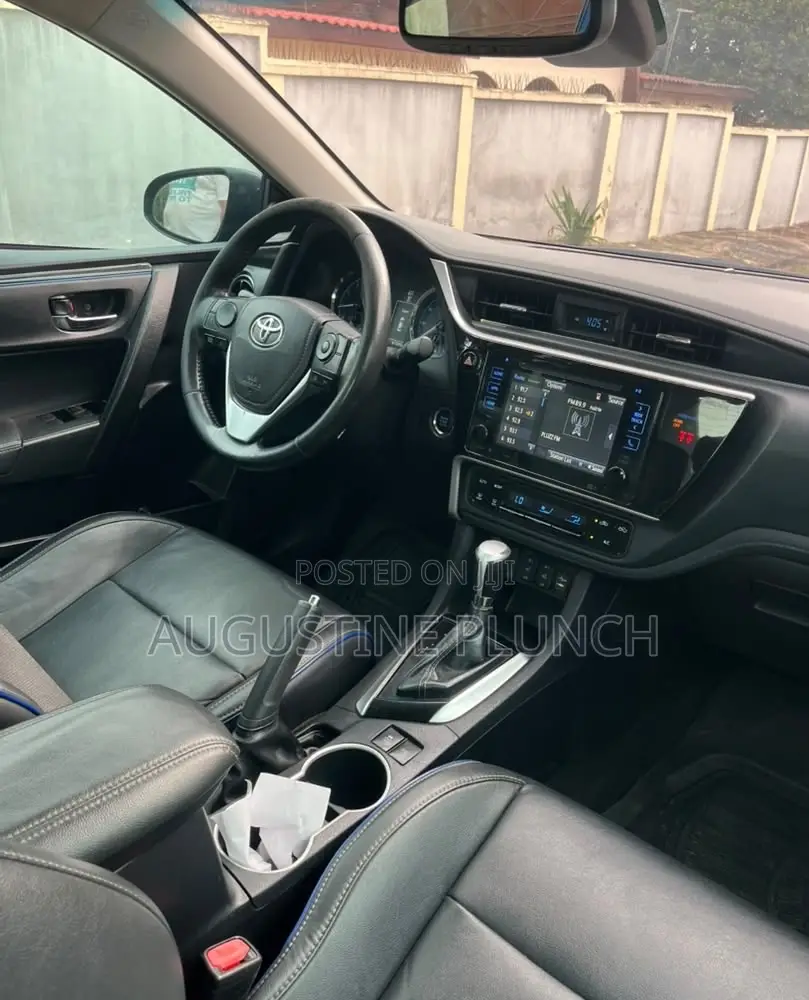 Toyota Corolla 2019 Blue