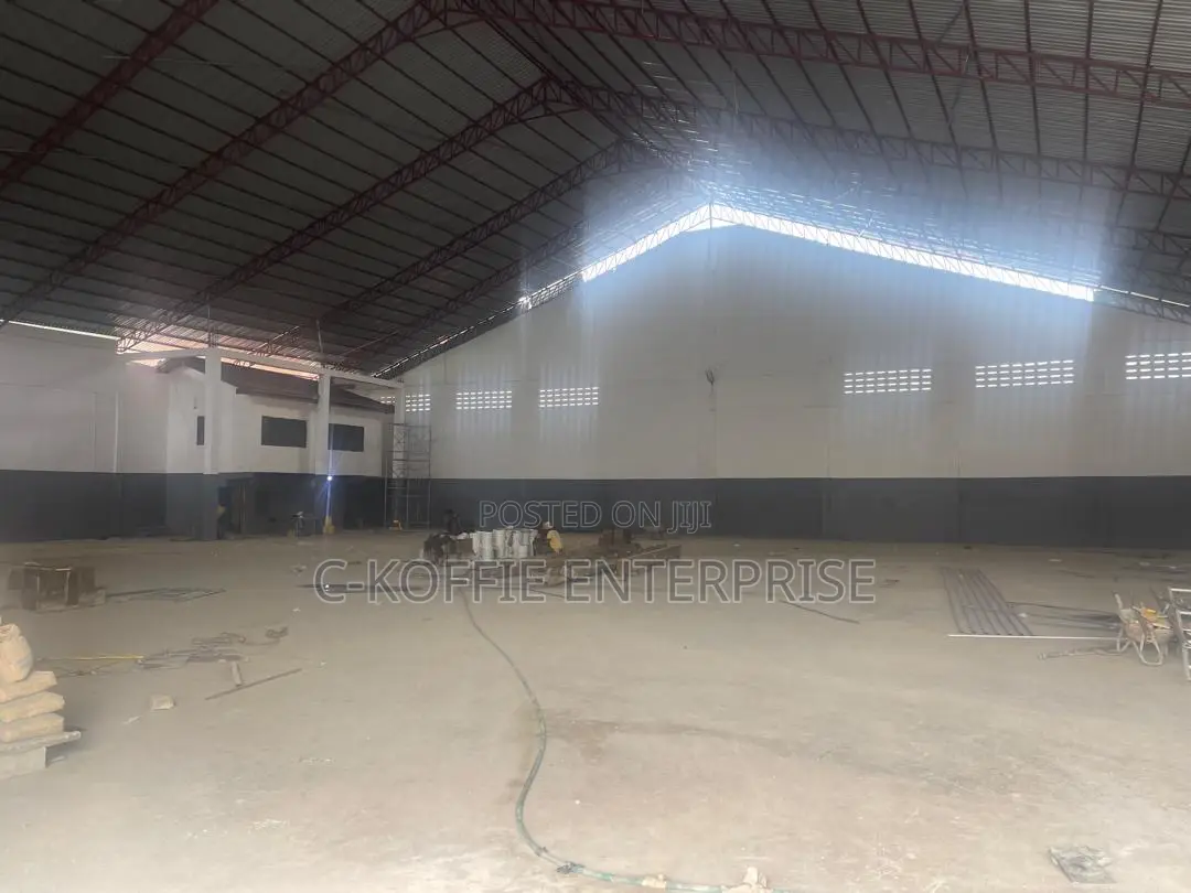 1400 SQM Warehouse at Accra Central for Rent