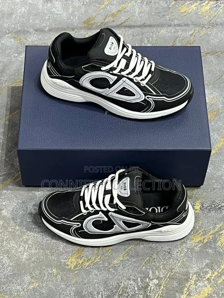 Black X White Dior B30 Sneaker