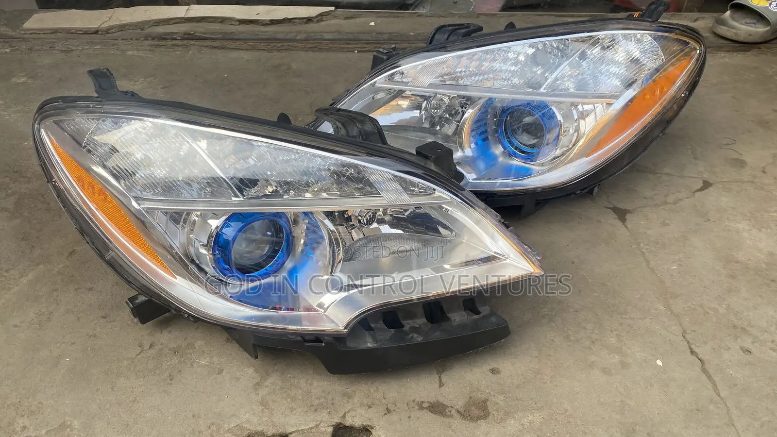 Buick Encore 2012 Headlight Pair