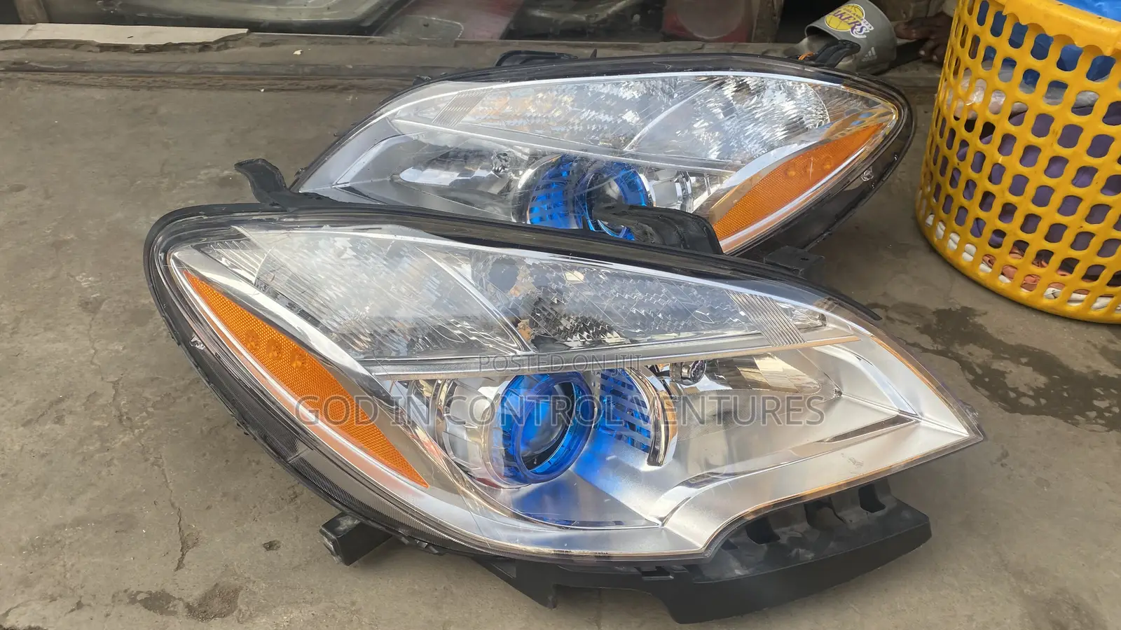 Buick Encore 2012 Headlight Pair