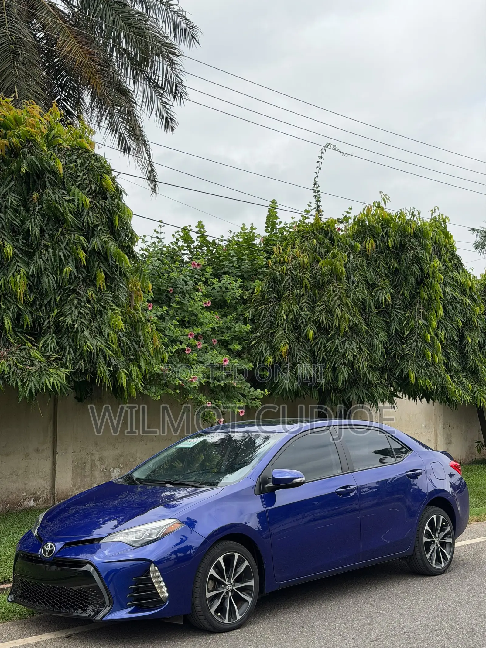Toyota Corolla 2017 Blue