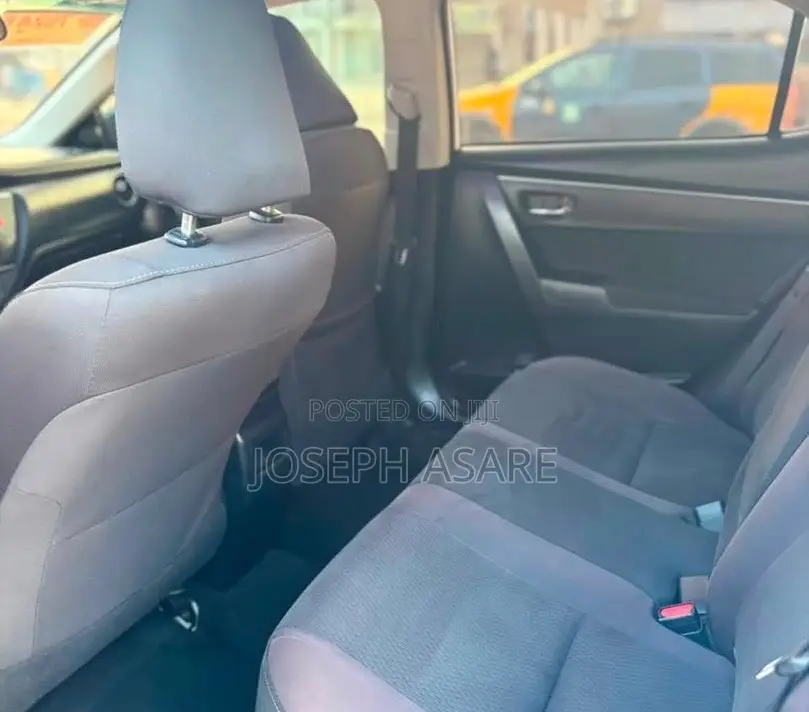 Toyota Corolla SE 2022 White