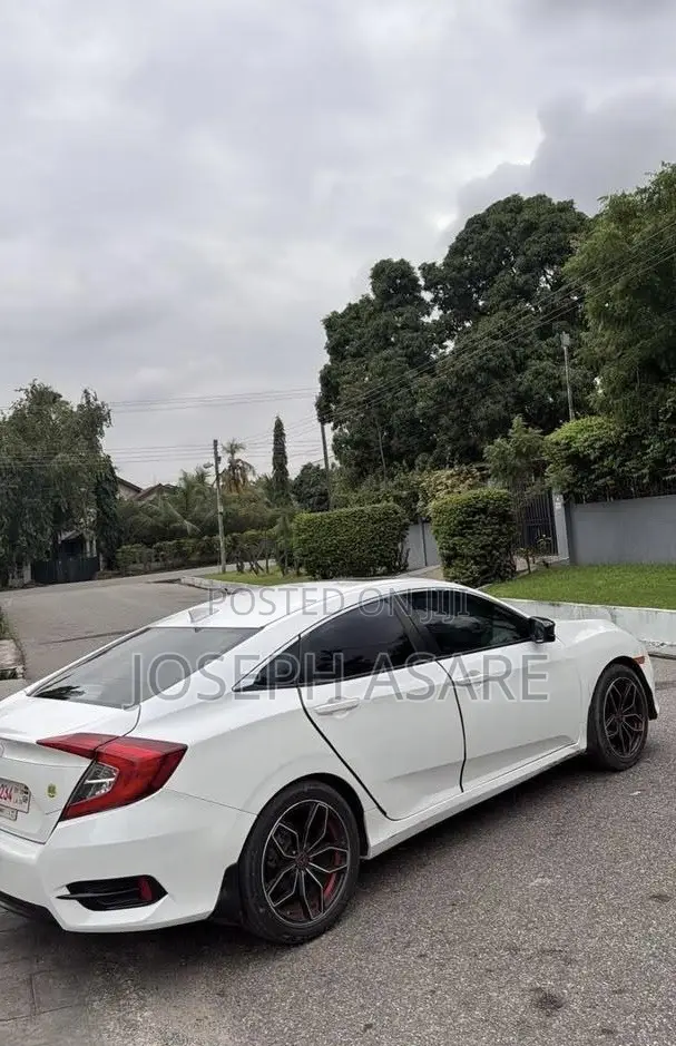 Honda Civic EX Sedan 2018 White
