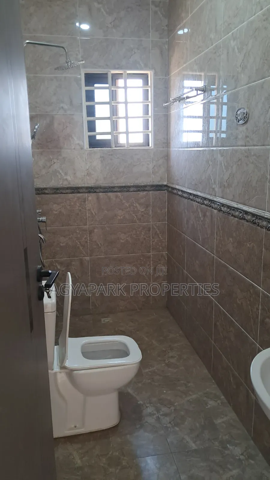 1bdrm Apartment in Obeyeyie, Ga West Municipal for rent