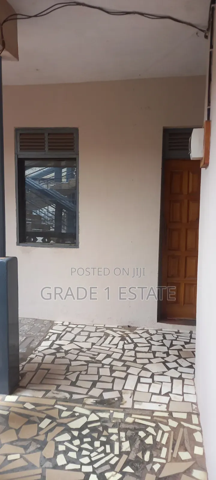 1bdrm Room & Parlour in Grade 1 Estate, Kumasi Metropolitan for rent