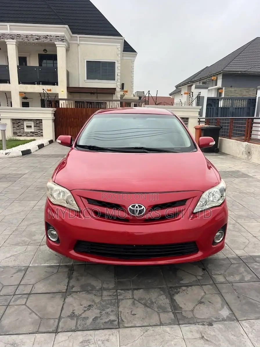 Toyota Corolla S 4dr Sedan (1.8L 4cyl 4A) 2013 Red