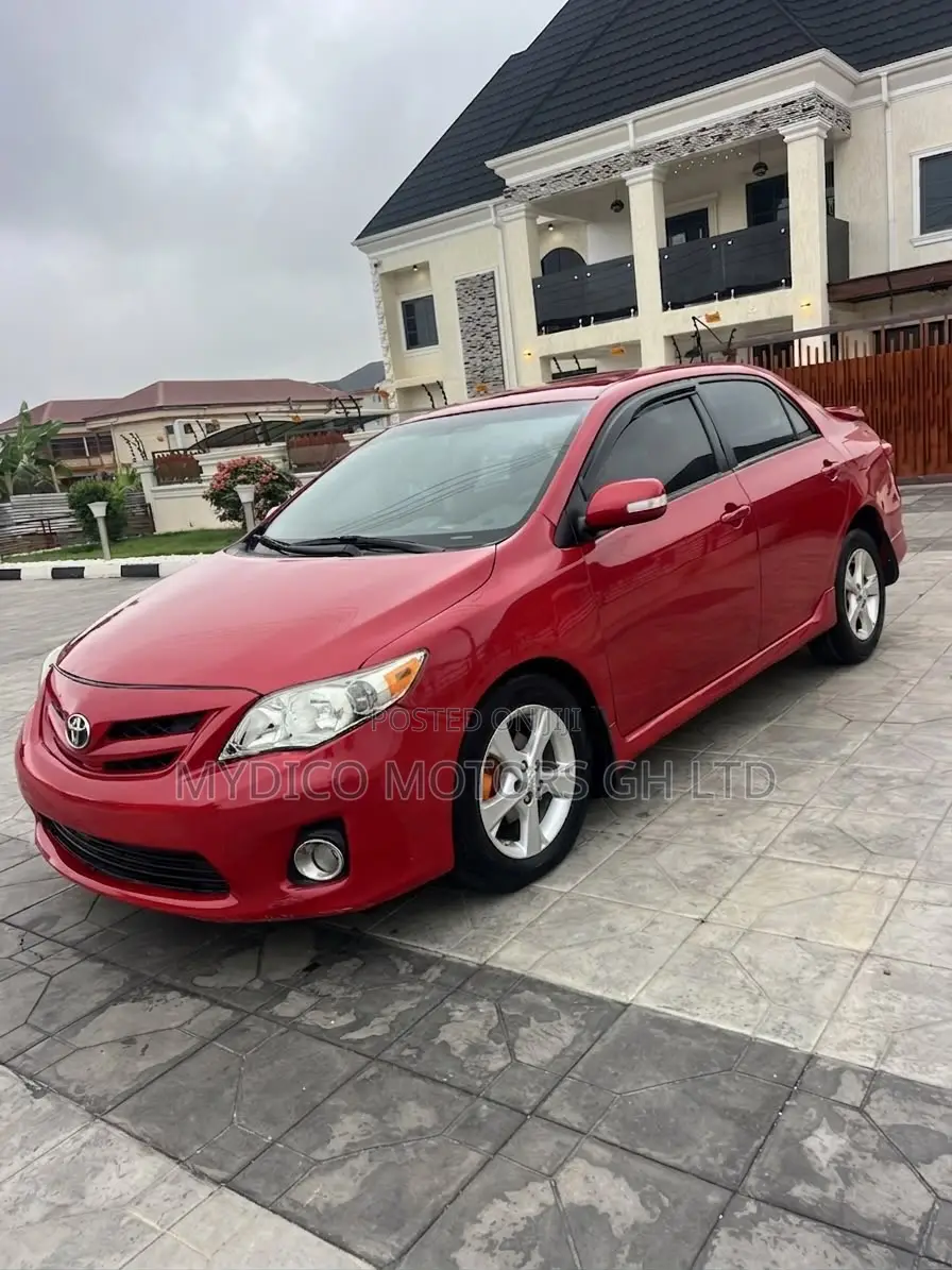 Toyota Corolla S 4dr Sedan (1.8L 4cyl 4A) 2013 Red