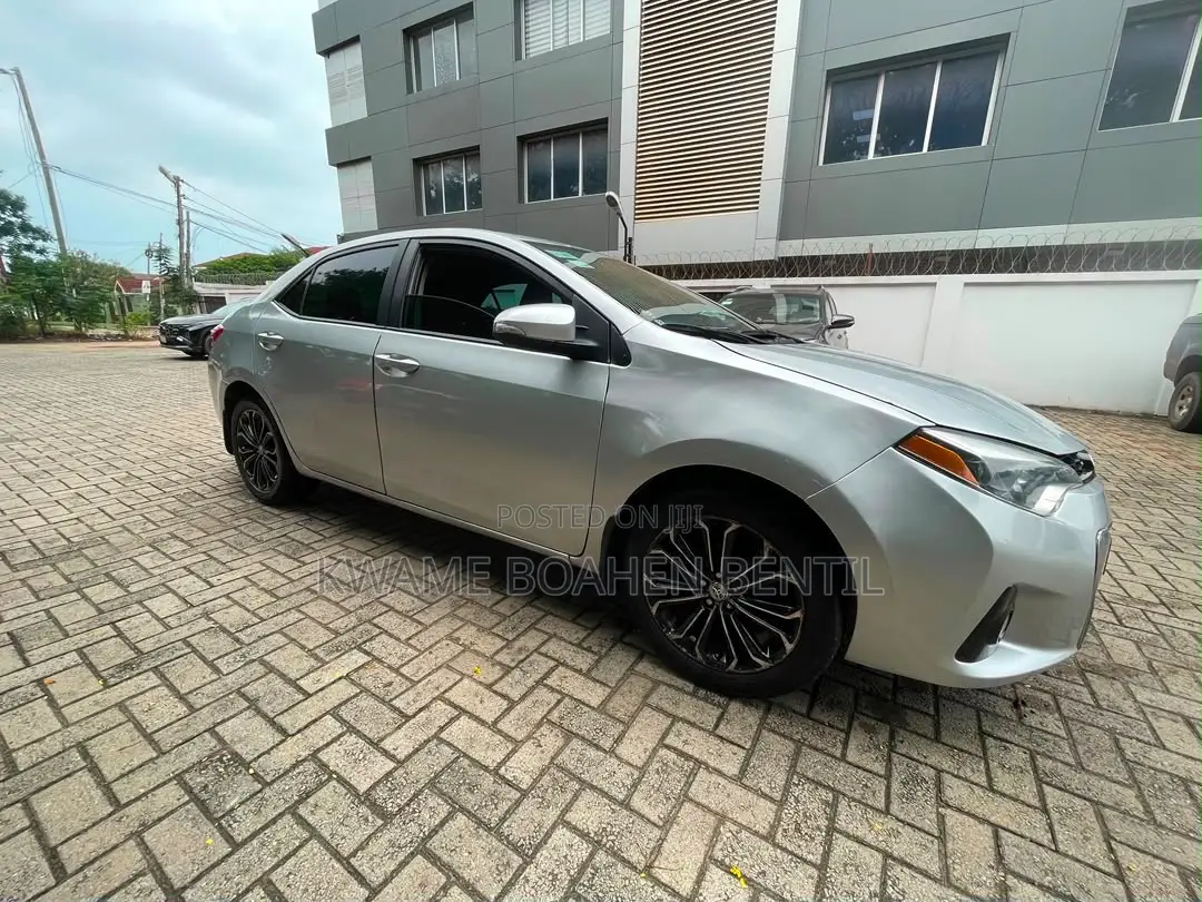 Toyota Corolla S 4dr Sedan (1.8L 4cyl CVT) 2016 Silver
