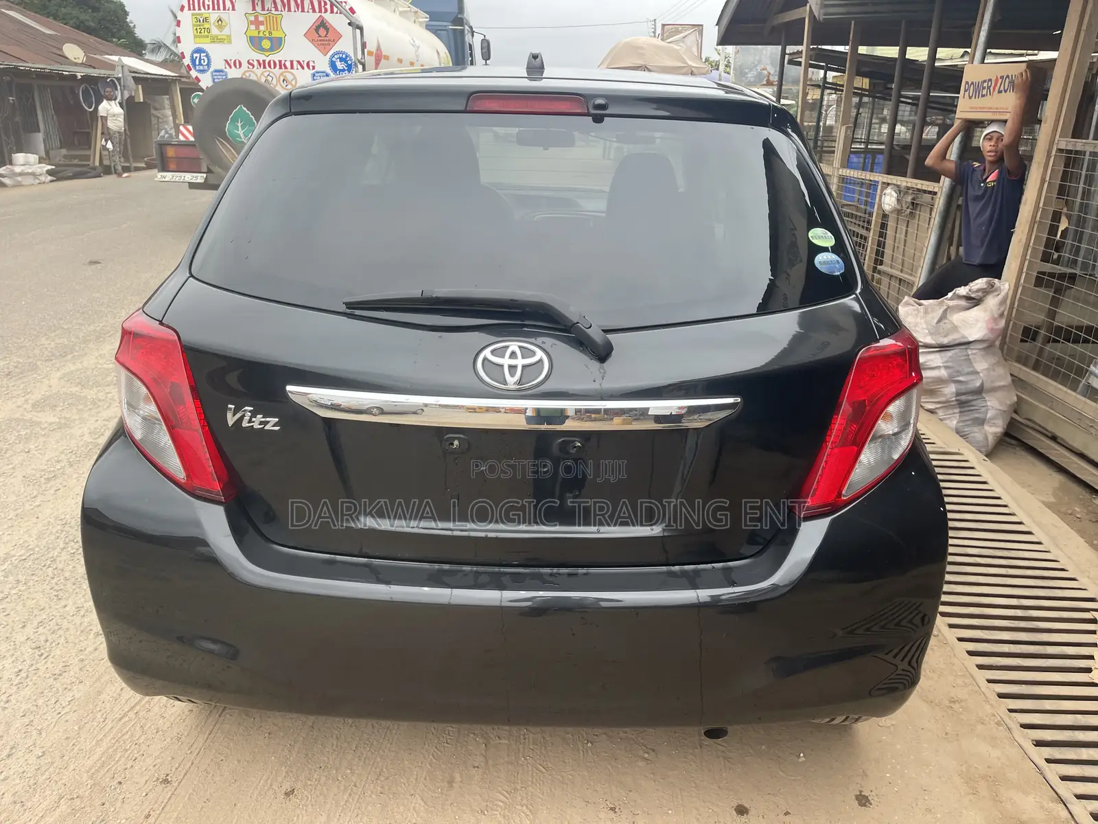 Toyota Vitz 2014 Matt Black