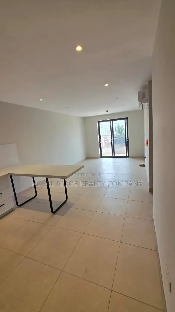 2bdrm Apartment in Tseaddo Roundabout, Accra Metropolitan for rent