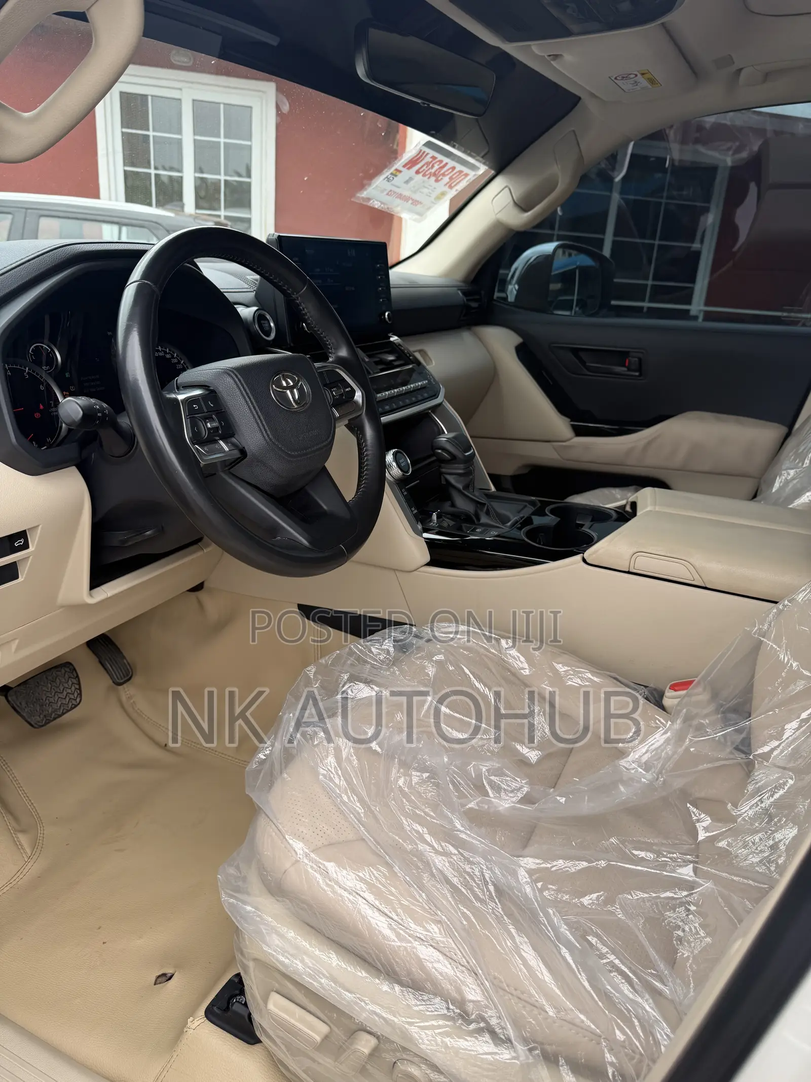 Toyota Land Cruiser 2024 White