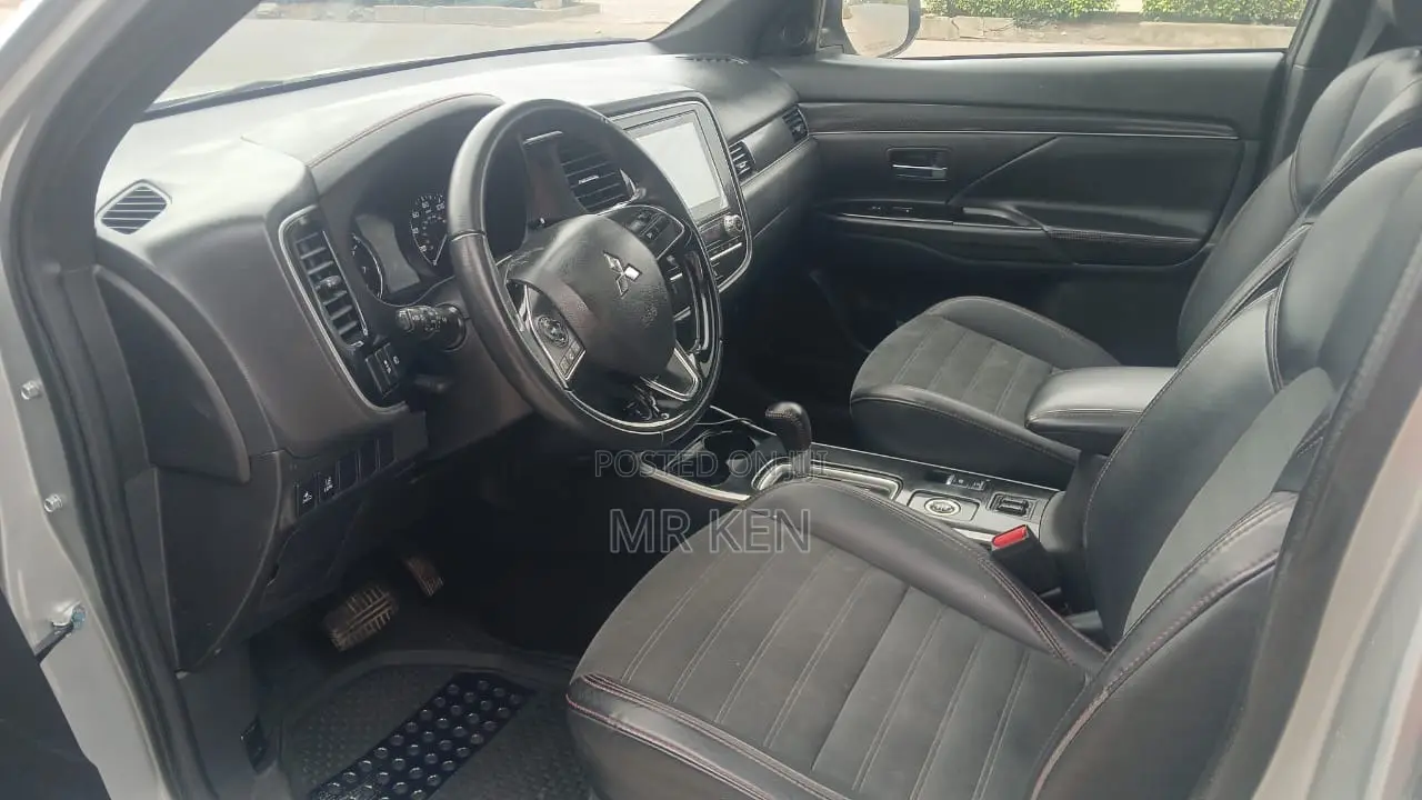 Mitsubishi Outlander SE S-AWC 2020 Silver