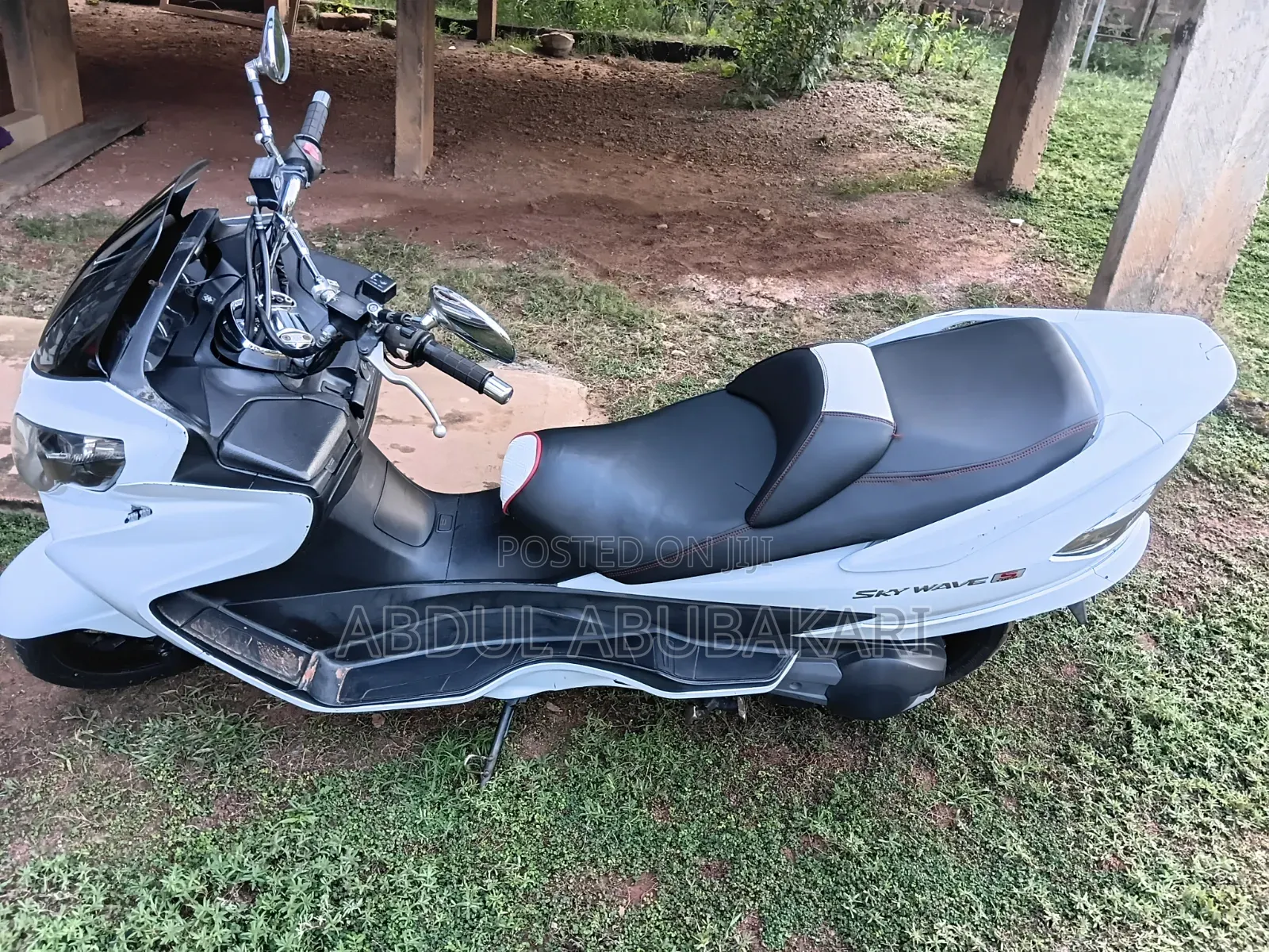 Suzuki Burgman 2022 White