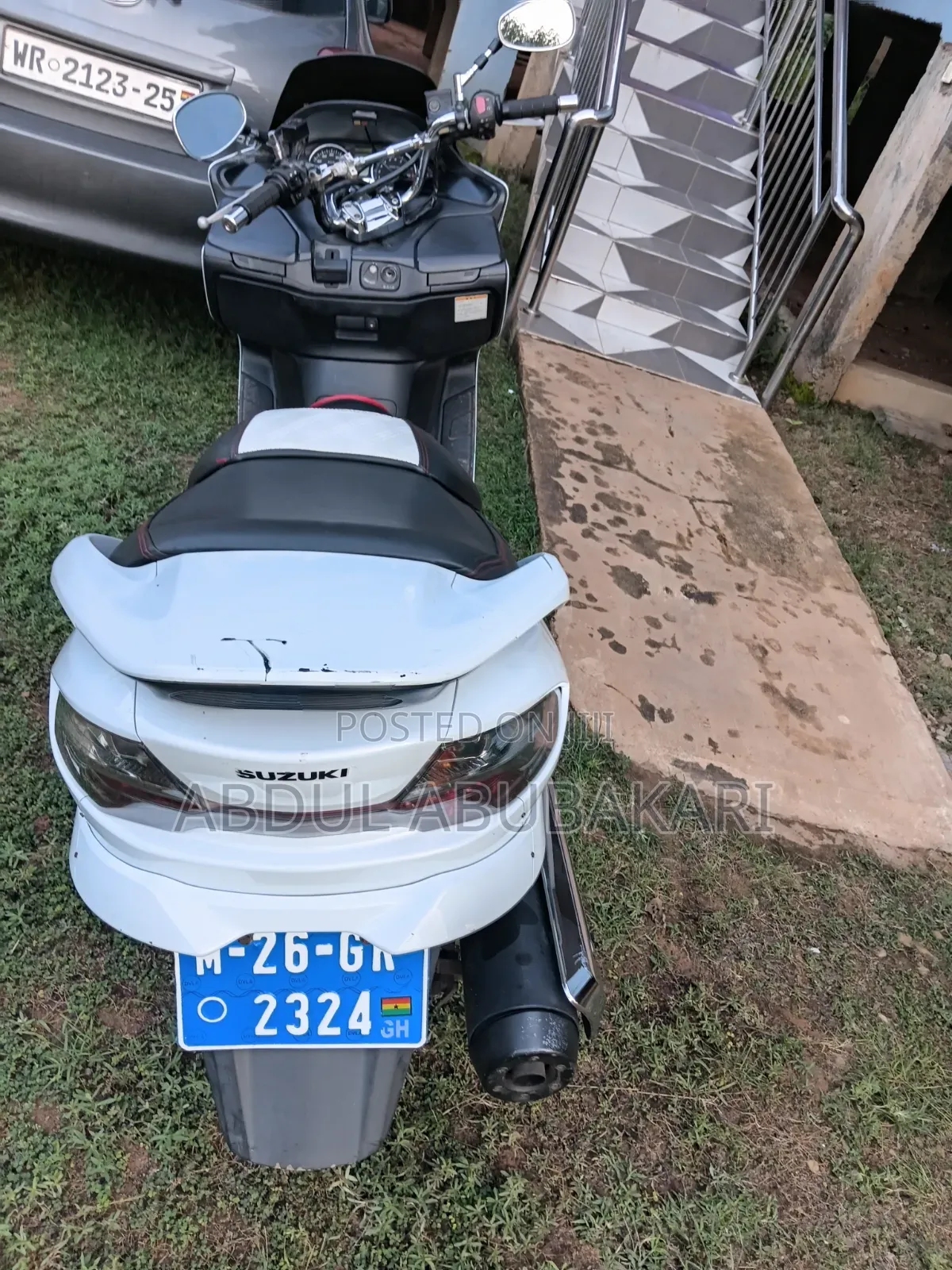 Suzuki Burgman 2022 White