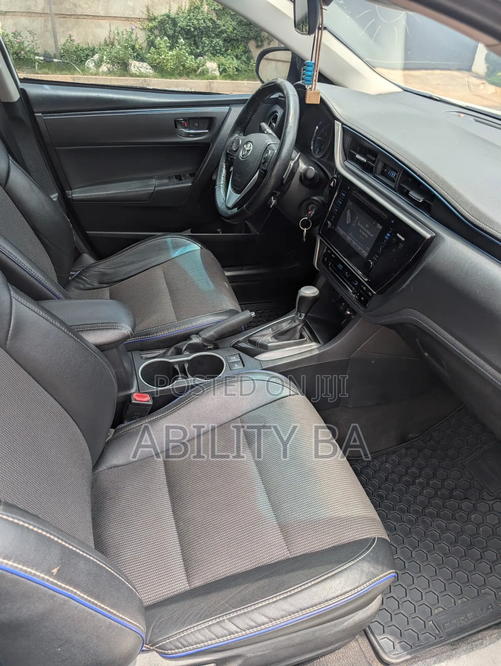 Toyota Corolla 2017 White