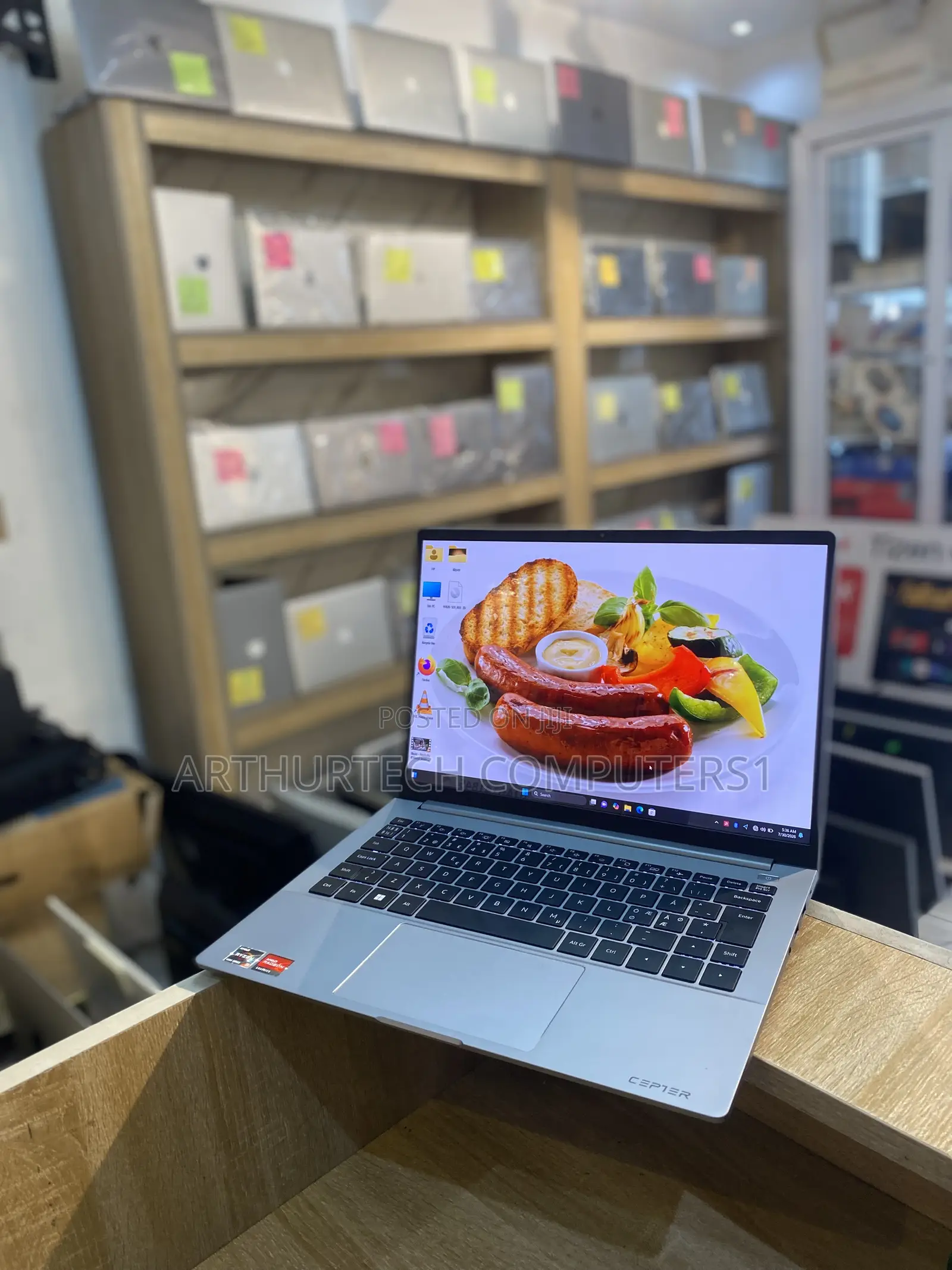 Laptop 16GB AMD Ryzen 5 SSD 512GB