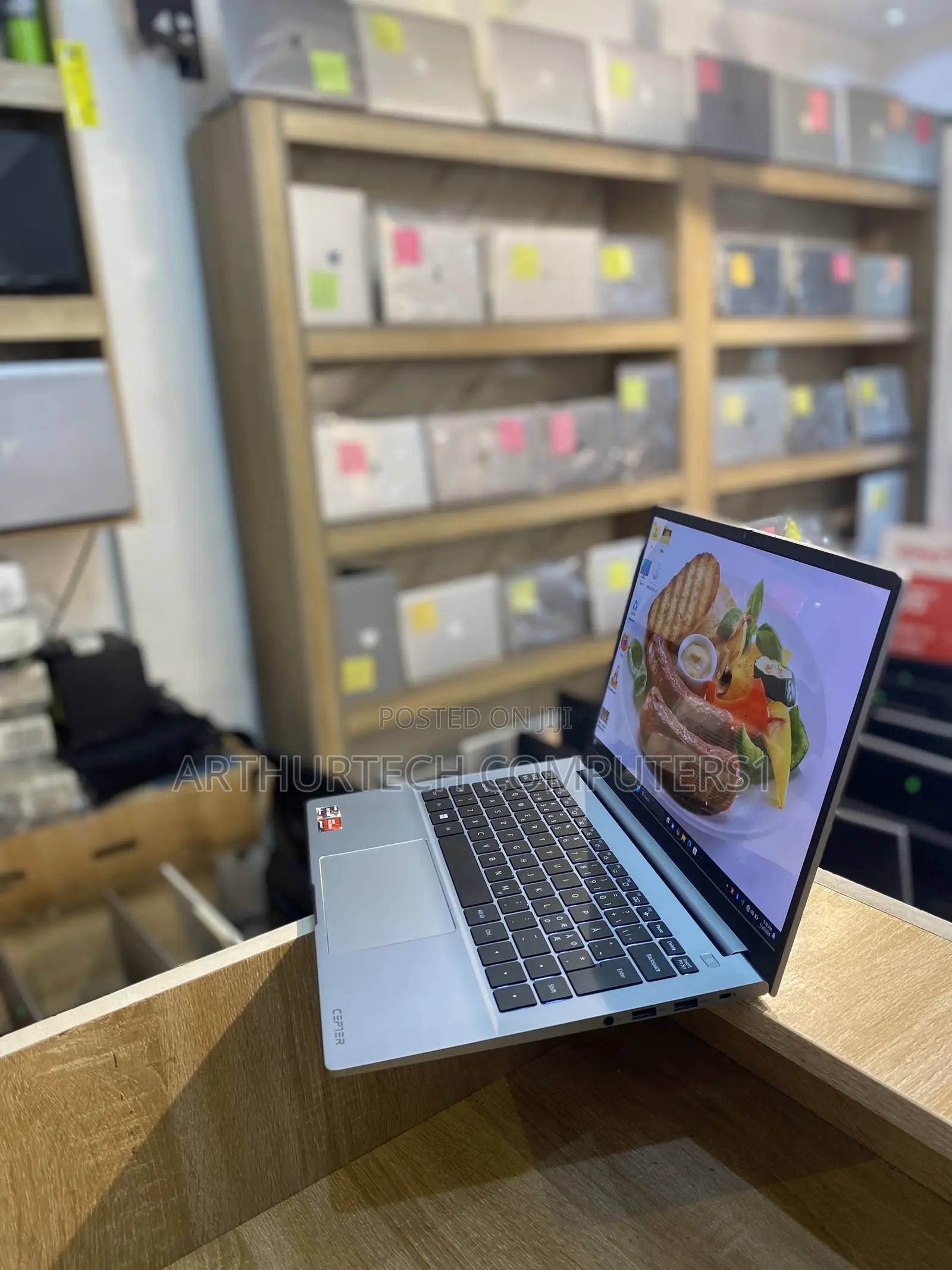 Laptop 16GB AMD Ryzen 5 SSD 512GB