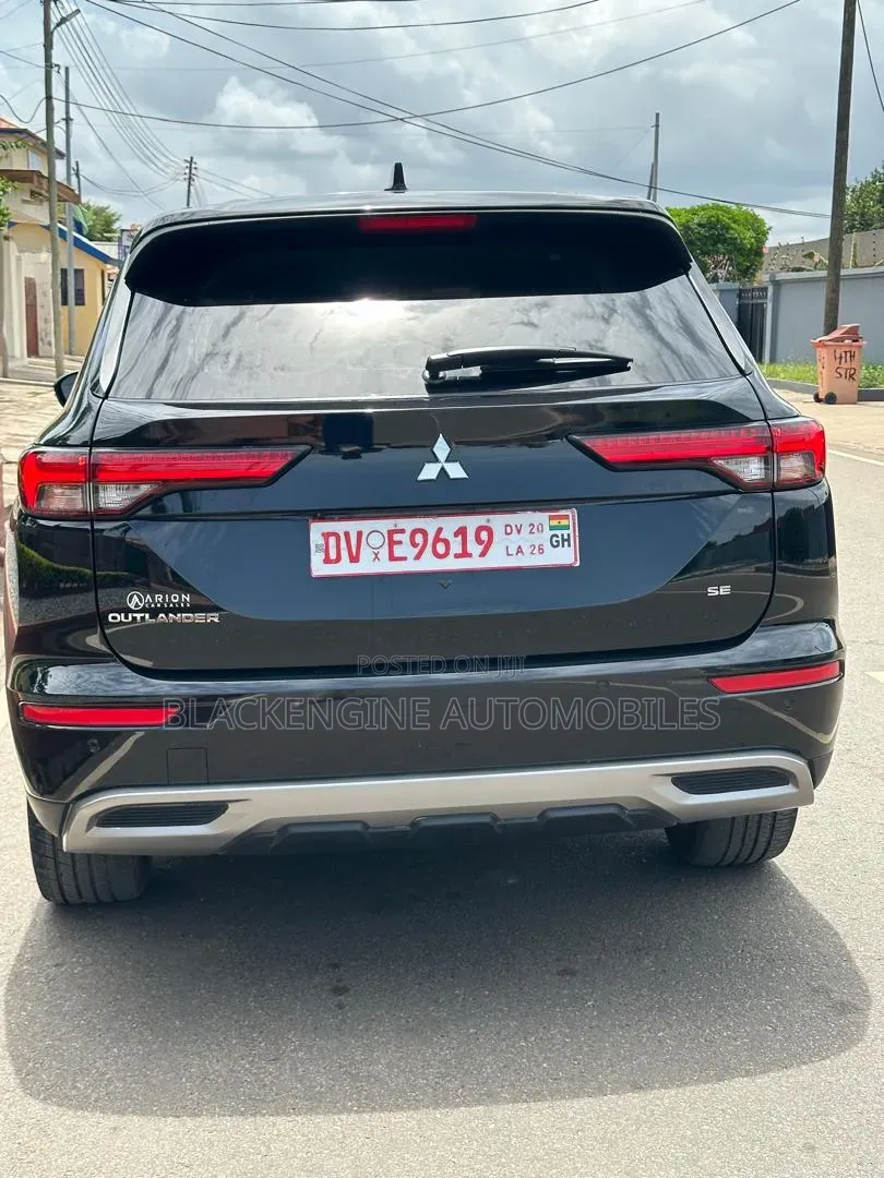 Mitsubishi Outlander SE 2022 Black
