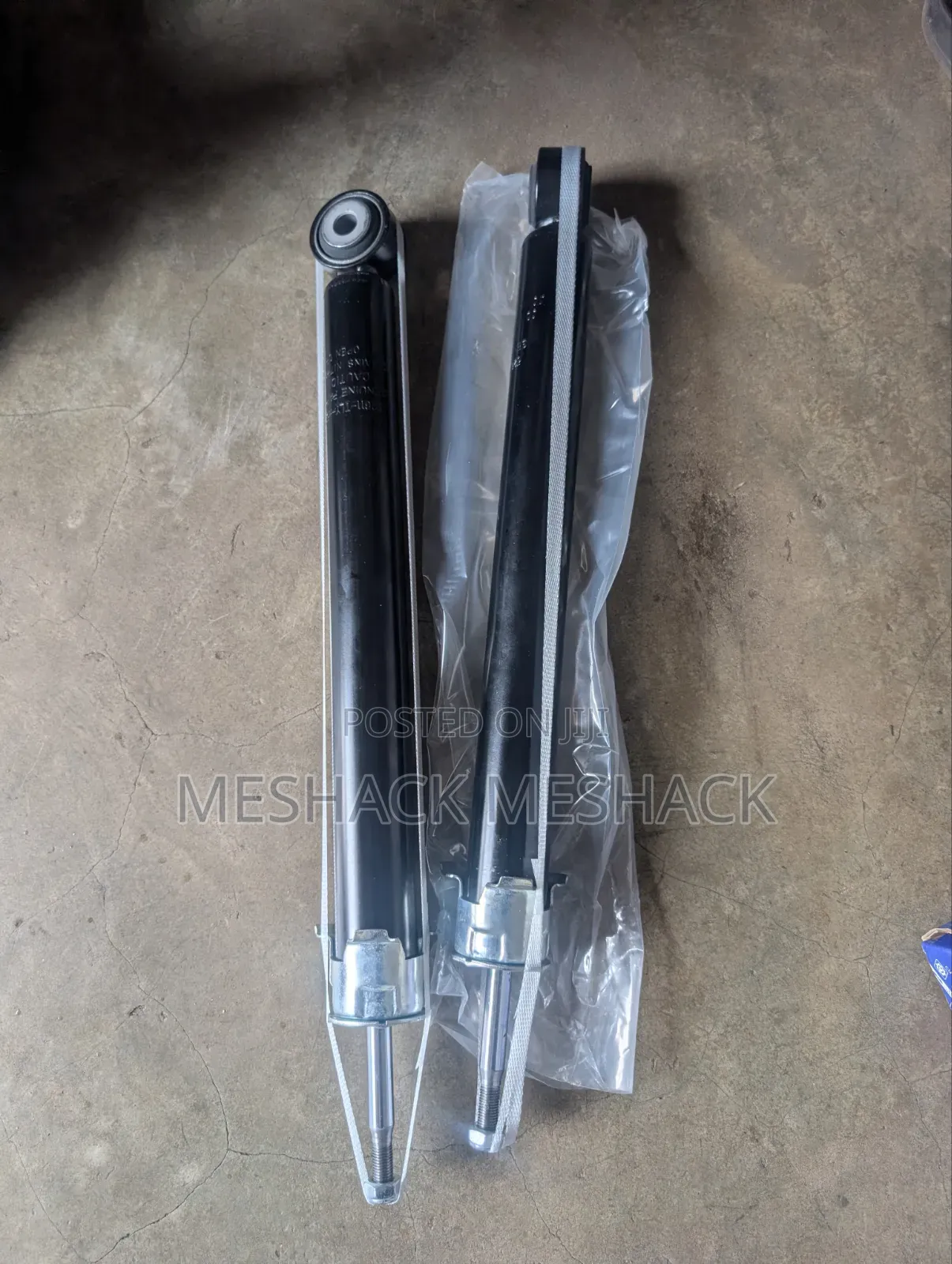 Honda CRV 2018 Back Shocks
