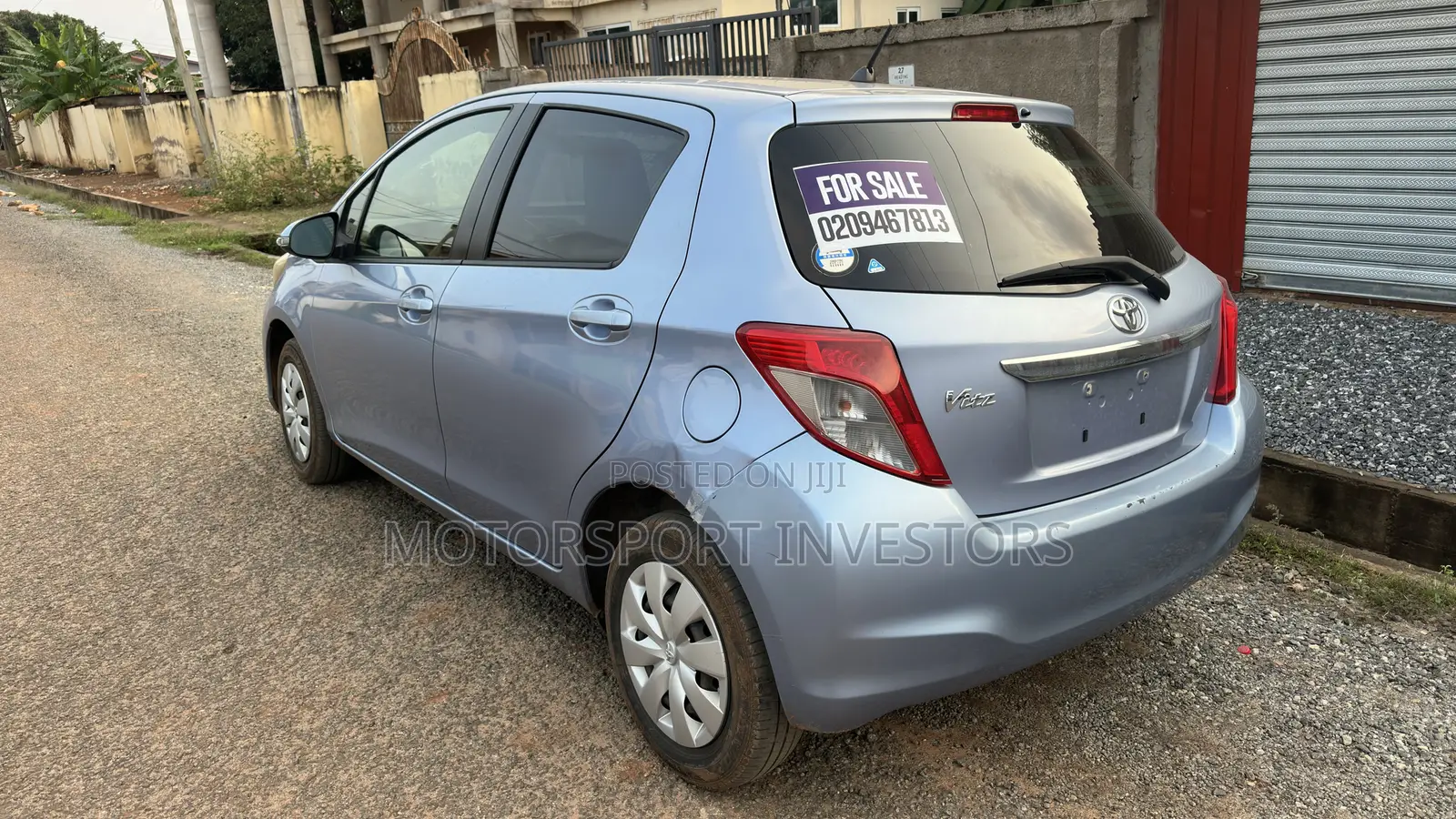 Toyota Vitz 1.0 FWD 5dr 2013 Blue
