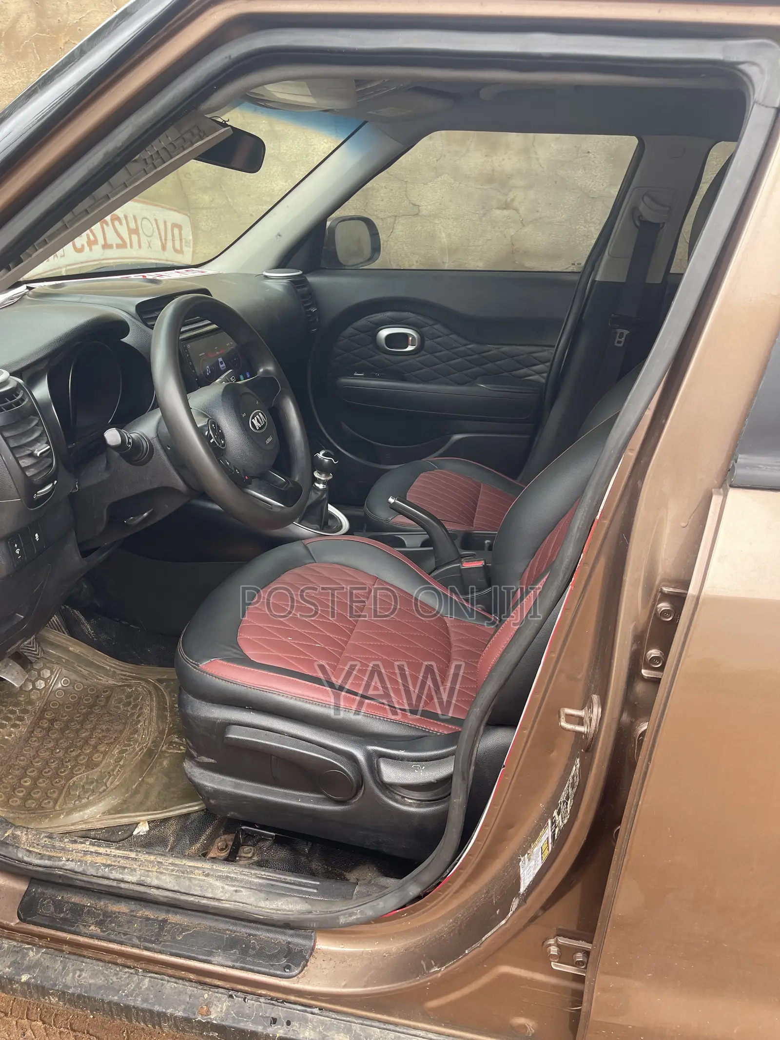 Kia Soul 4dr Wagon (1.6L 4cyl 6A) 2015 Beige