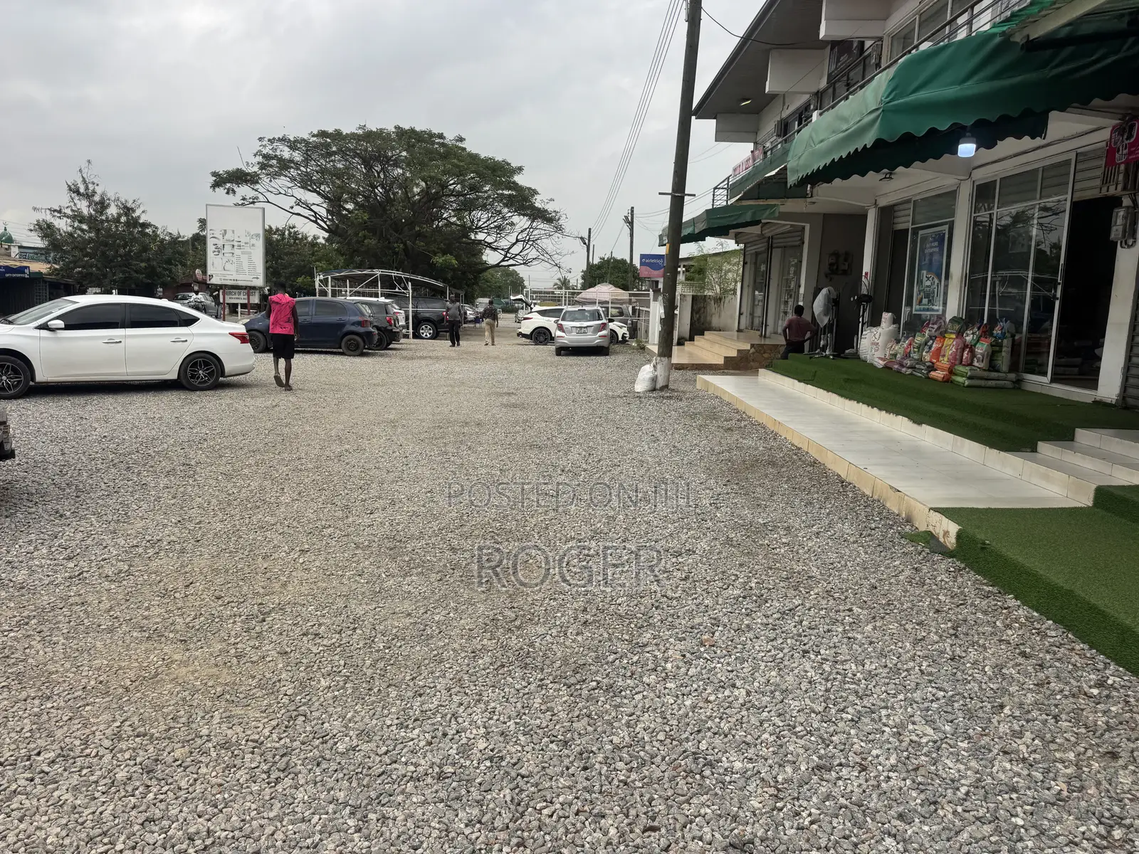 Double Shop for Rent at Achimota Mile 7