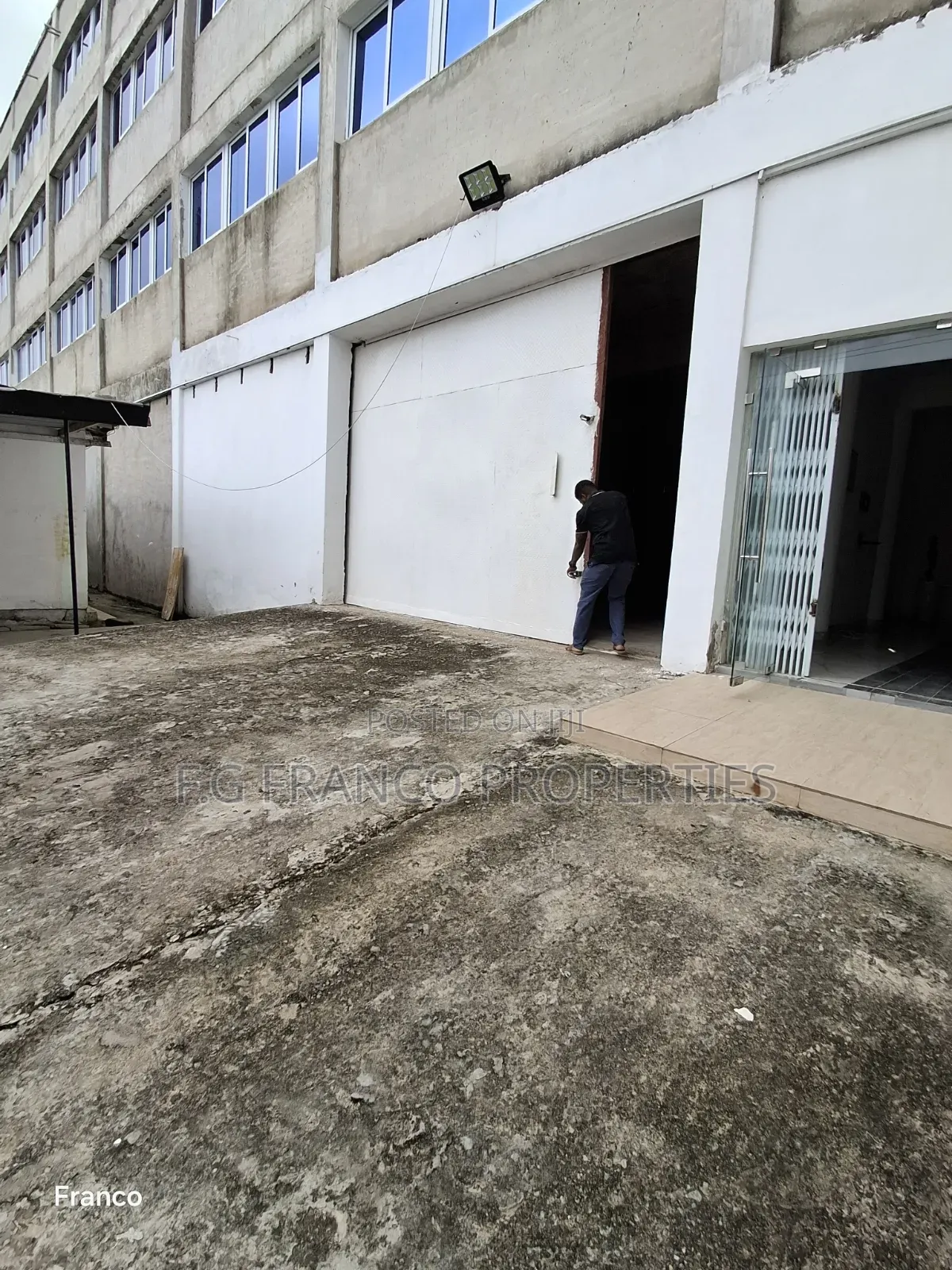 A Warehouse for Rent at Spintex Comm 16