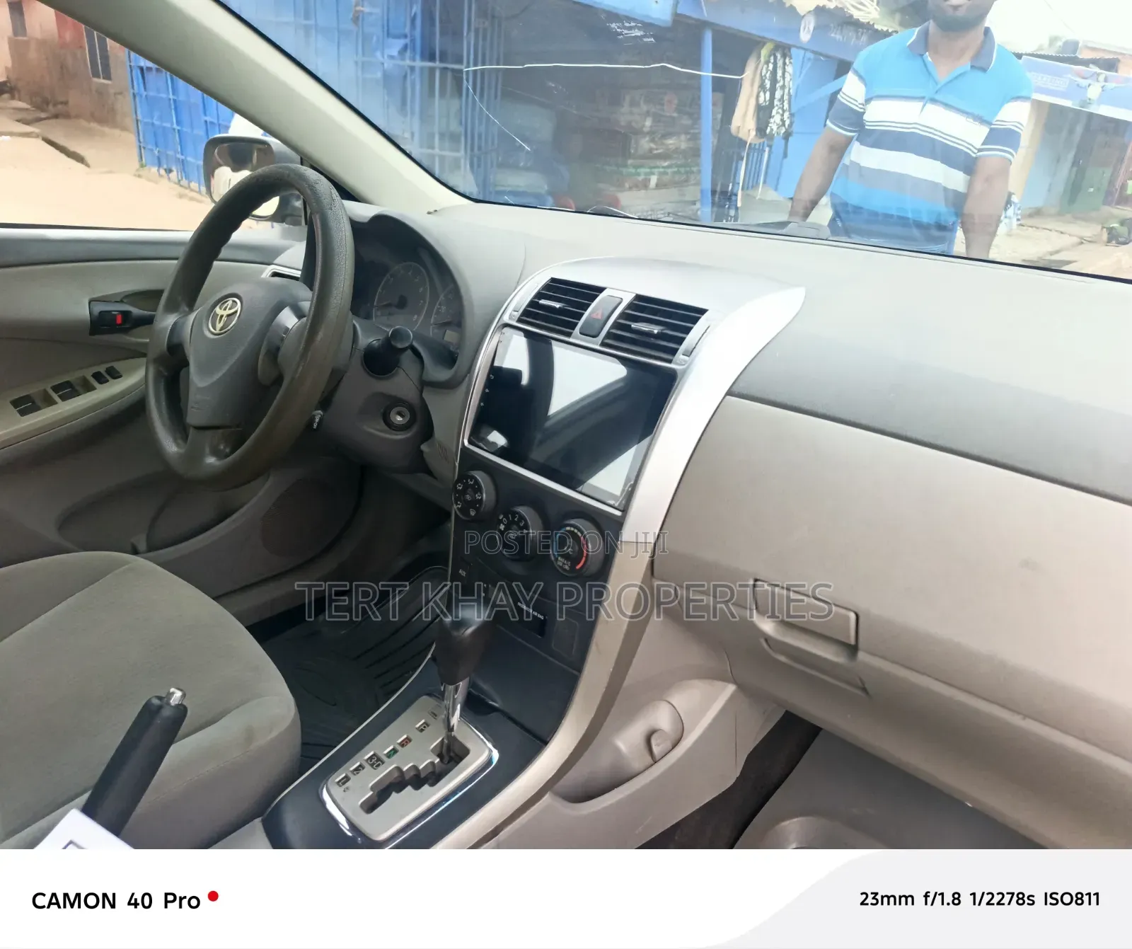 Toyota Corolla 2011 Silver