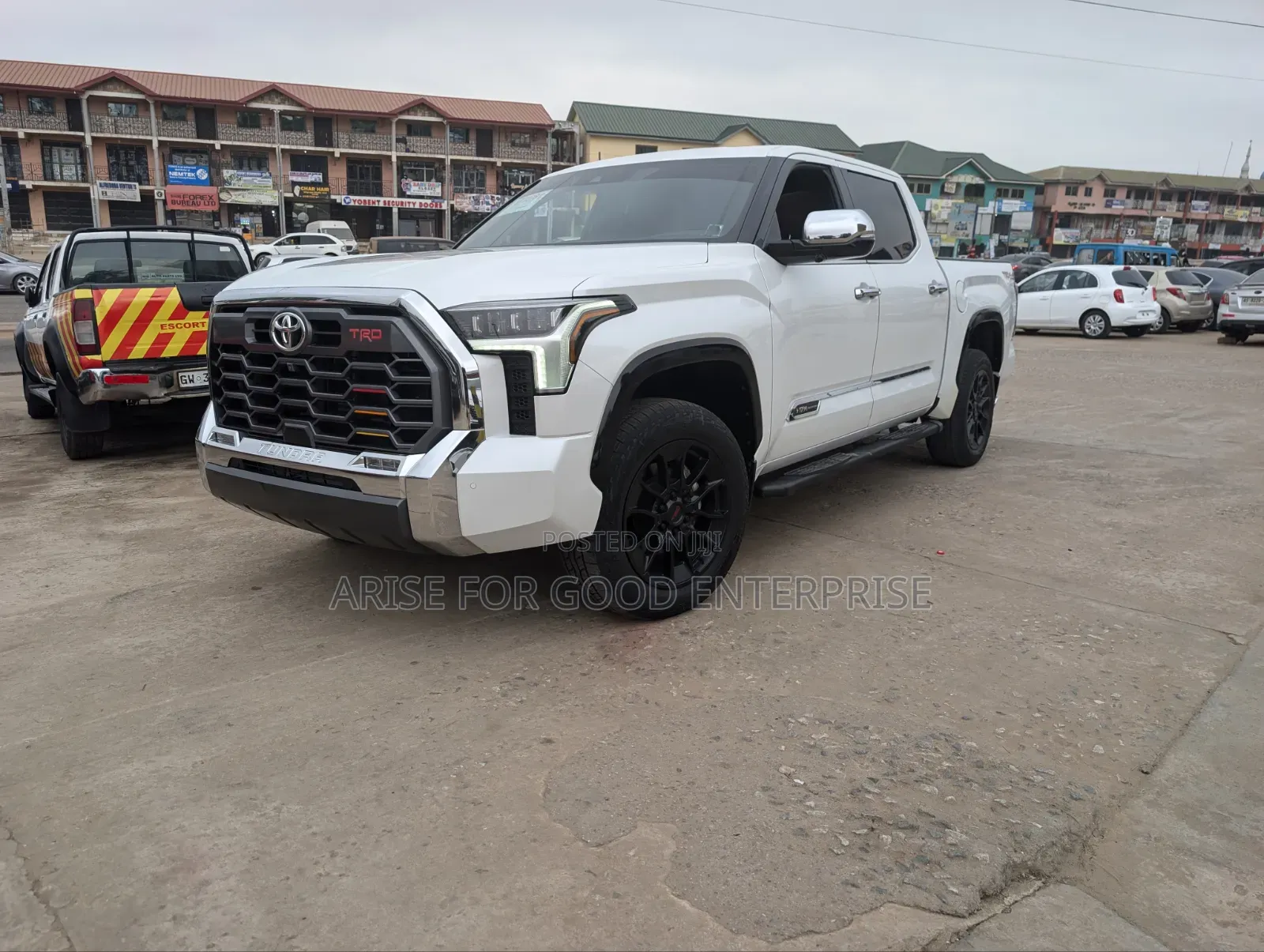 Toyota Tundra 2023 White