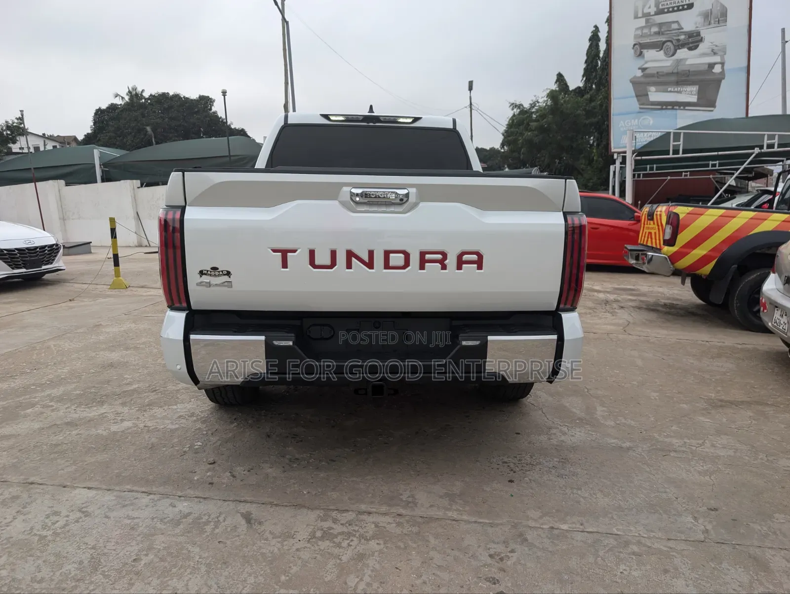 Toyota Tundra 2023 White