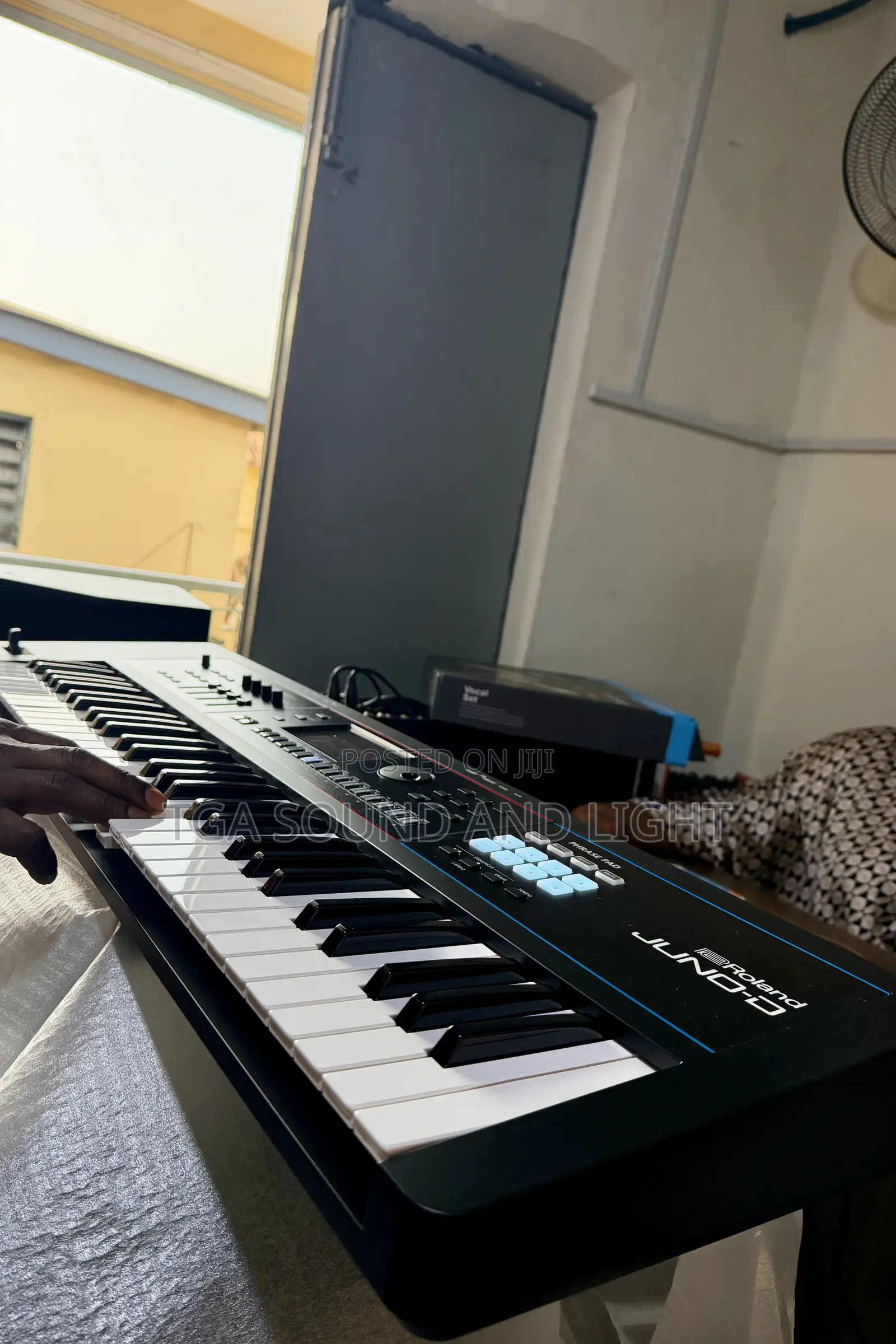 Roland JUNO-D6 Synthesizer Keyboard