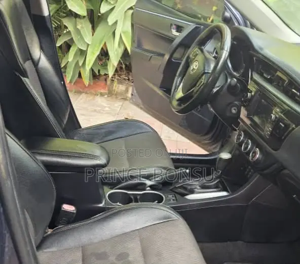 Toyota Corolla 2016 Gray