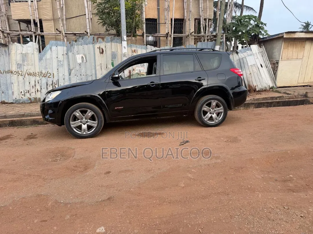 Toyota RAV4 2012 Black