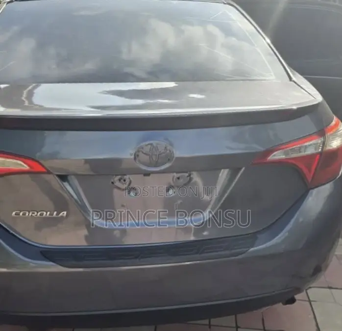 Toyota Corolla 2016 Gray