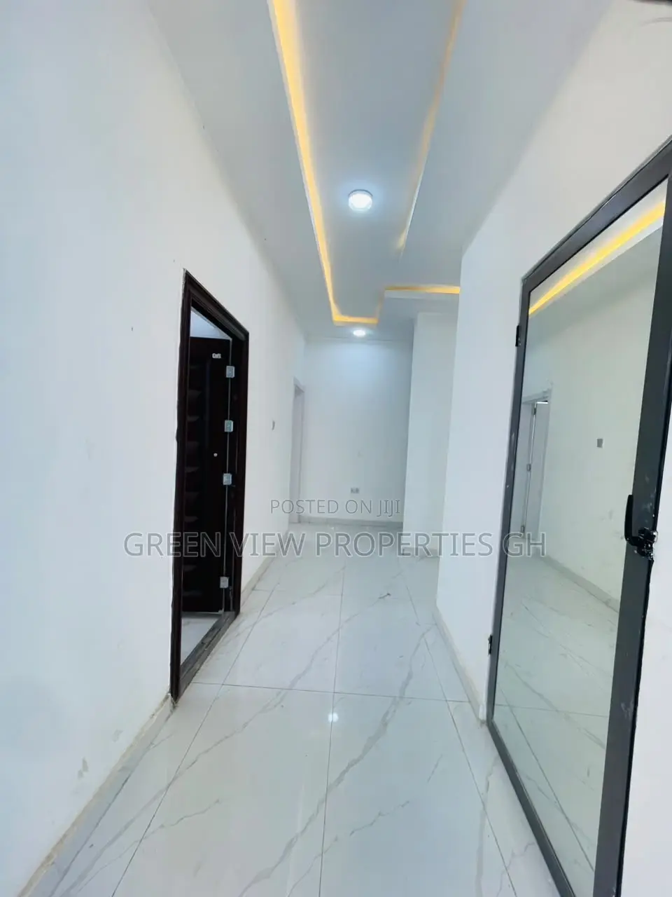 4bdrm Duplex in East Legon for sale