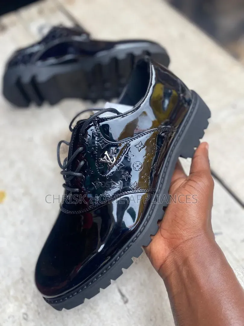 Men's Black Glossy Lace-Up Dress Shoes – Premium Fashion Shoe