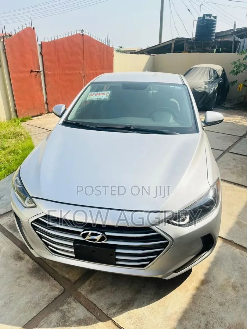 Hyundai Elantra Value Edition Sedan FWD (2.0L 4cyl 6A) 2017 Silver