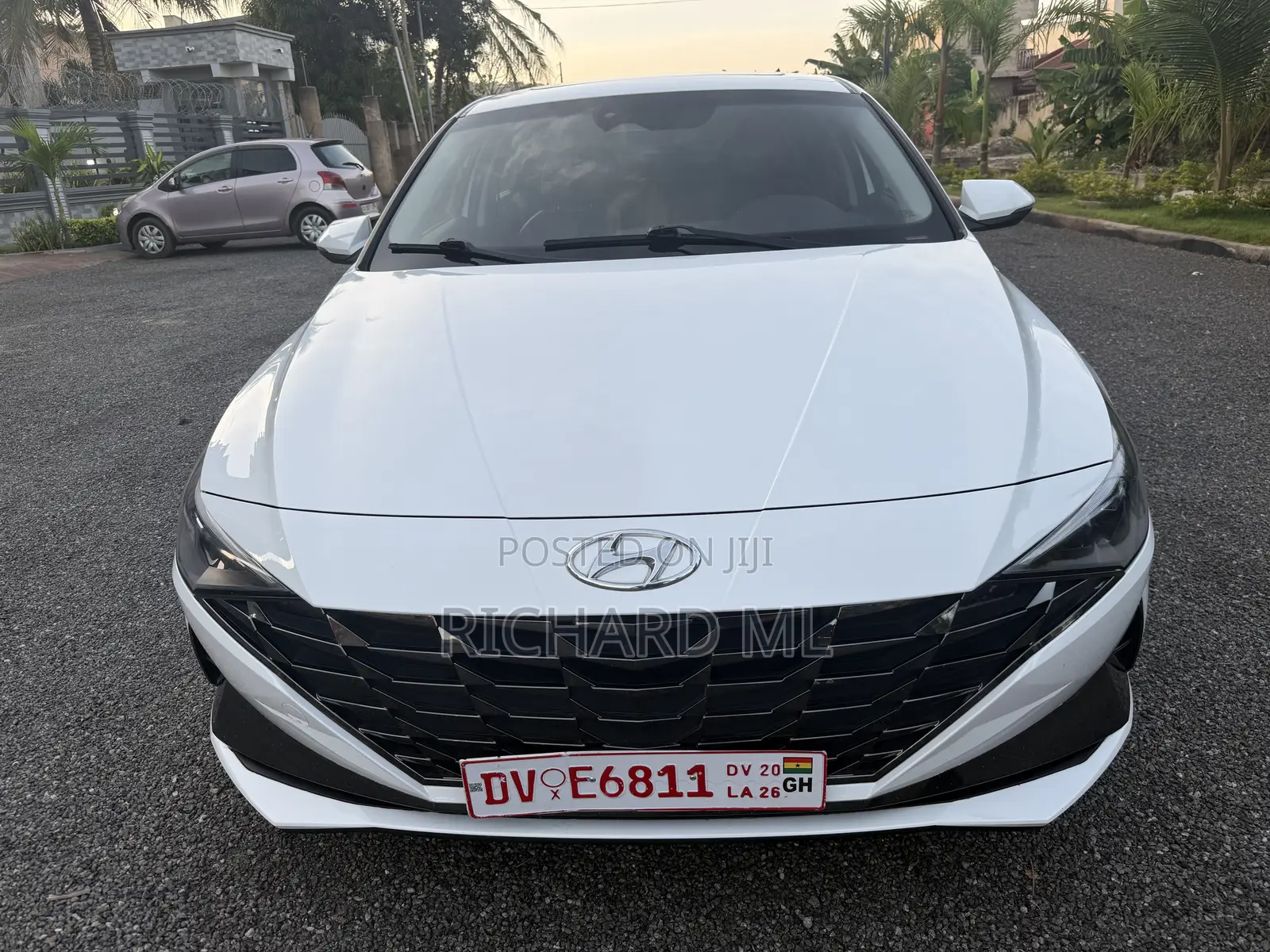 Hyundai Elantra Limited 2022 White