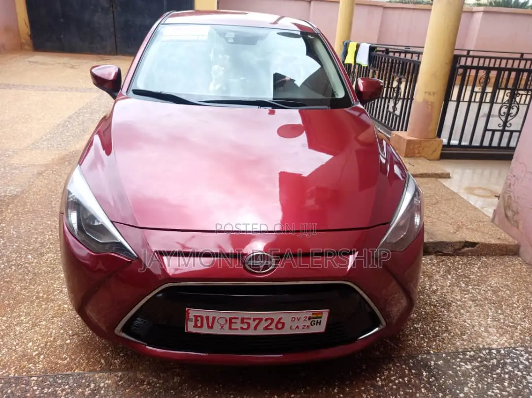 Toyota Yaris iA 1.5 FWD 2016 Red