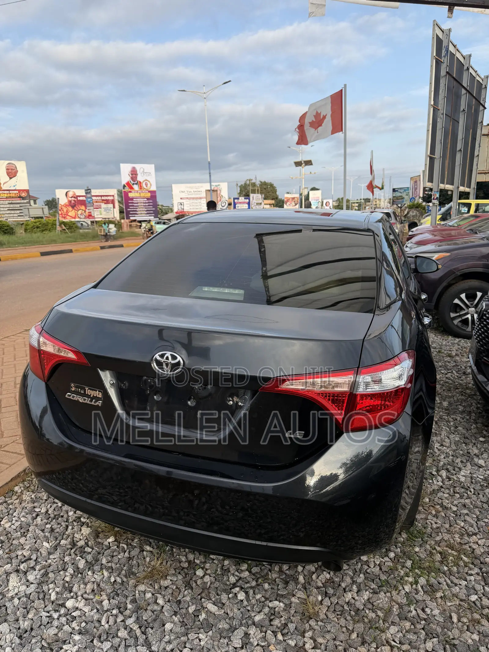 Toyota Corolla LE (1.8L 4cyl 2A) 2018 Black
