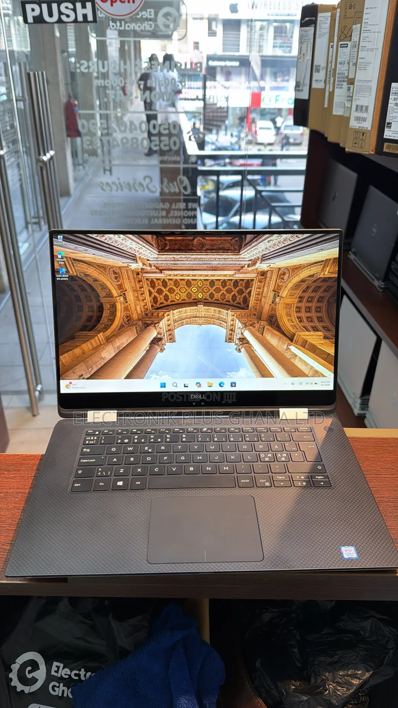 Laptop Dell XPS 15 9575 2-in-1 16GB Intel Core i7 SSD 512GB