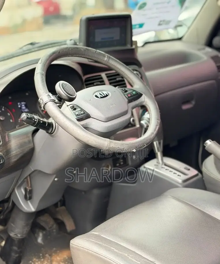 Kia Bongo 2017 White