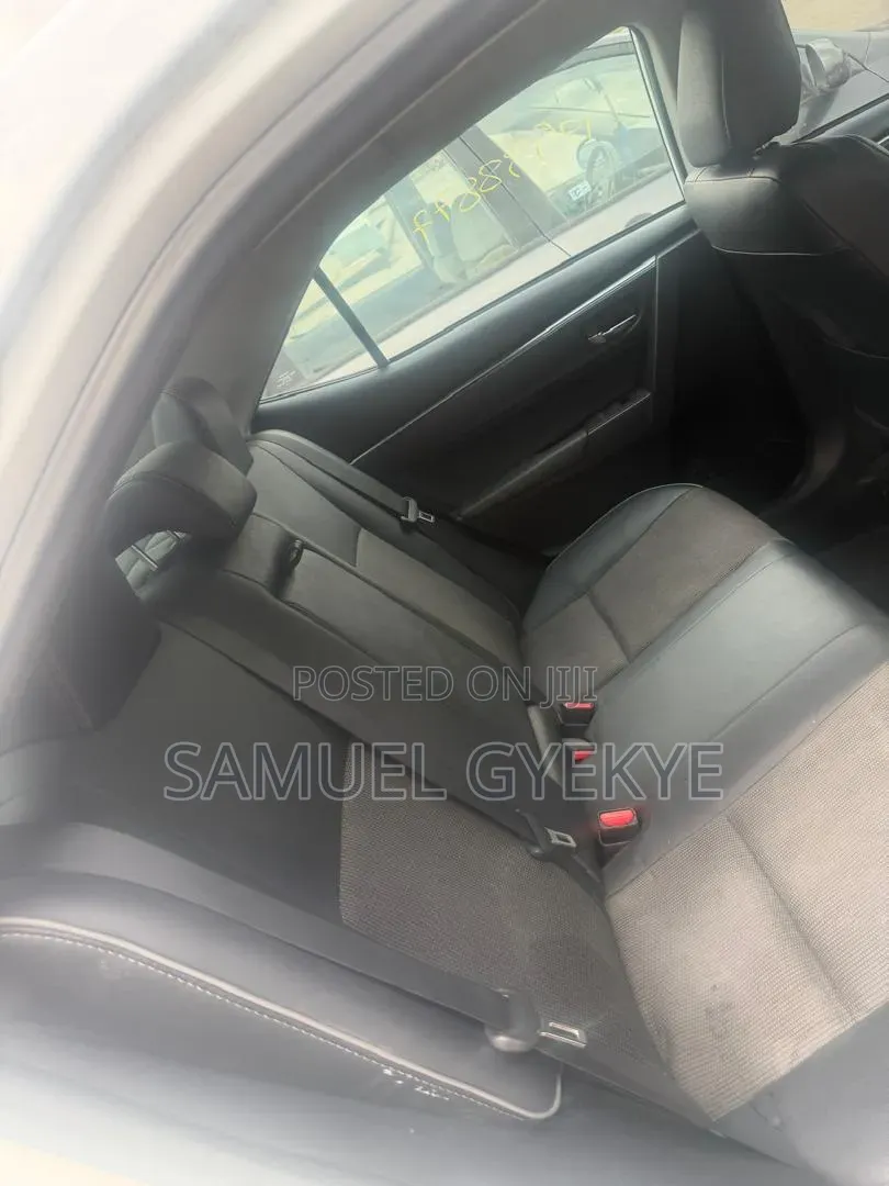 Toyota Corolla 2016 White