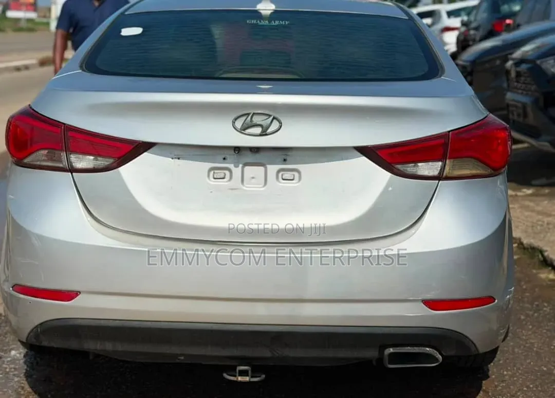 Hyundai Elantra 2013 Silver