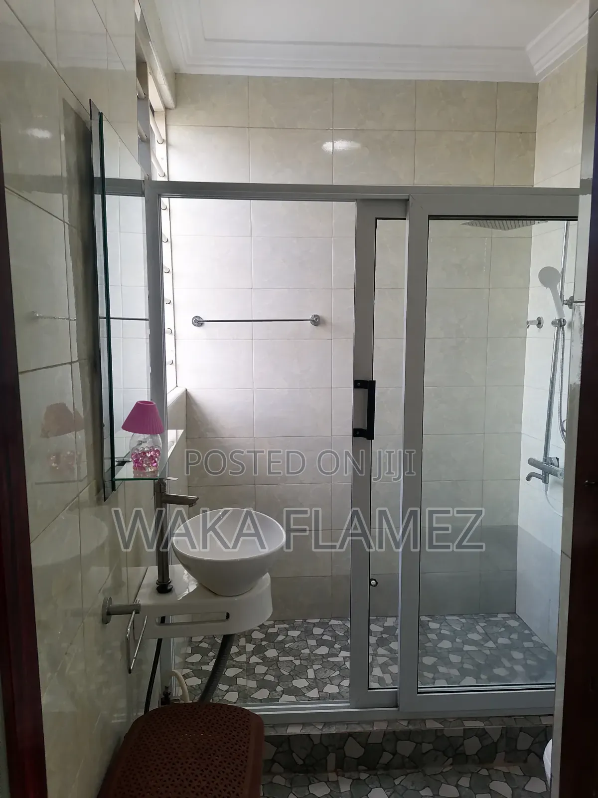 Furnished 2bdrm Apartment in Behind China Mall, Amasaman for rent