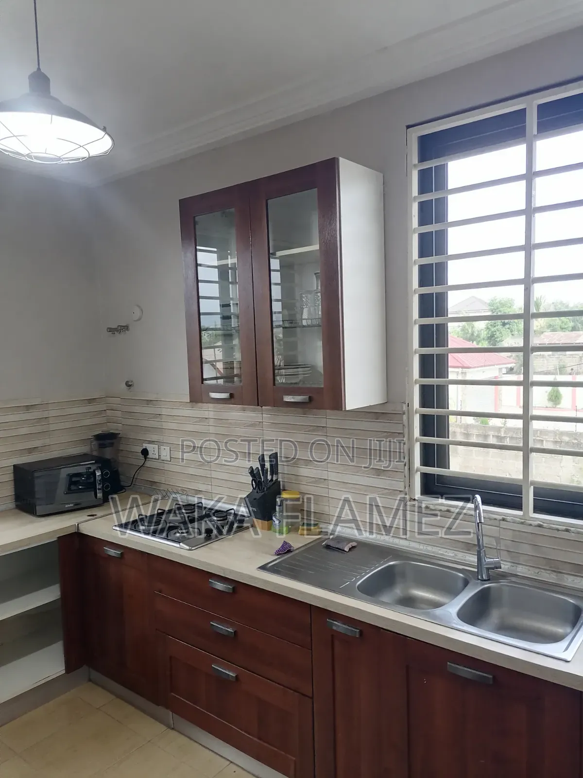 Furnished 2bdrm Apartment in Behind China Mall, Amasaman for rent