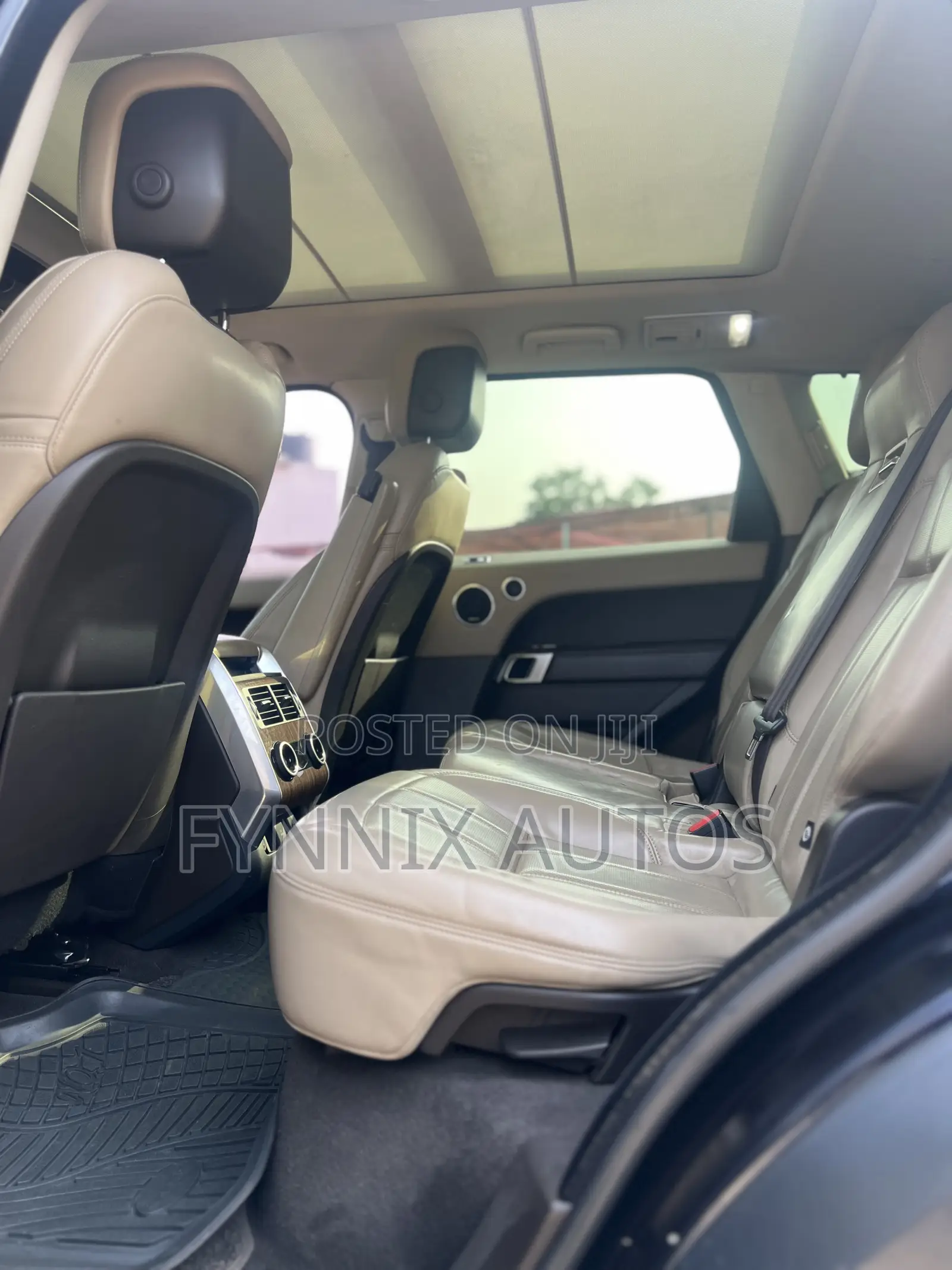 Rover Land 2019 Black