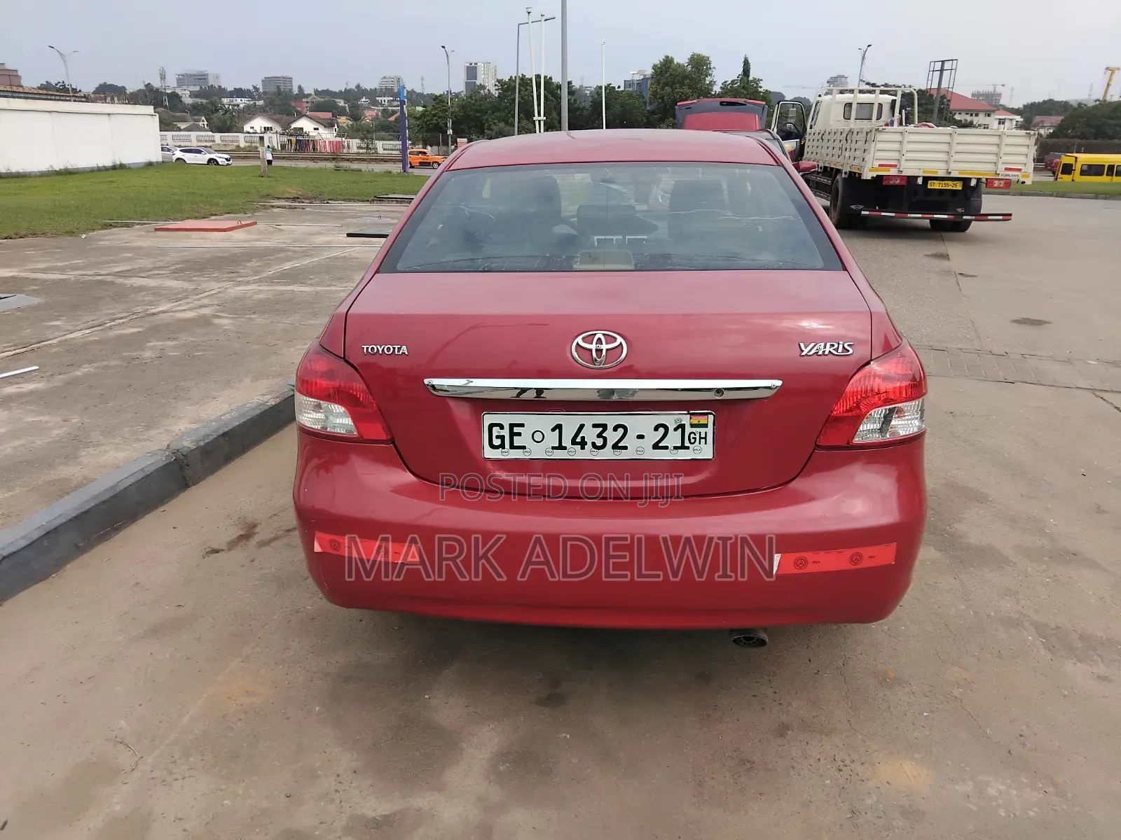 Toyota Yaris 2012 Red