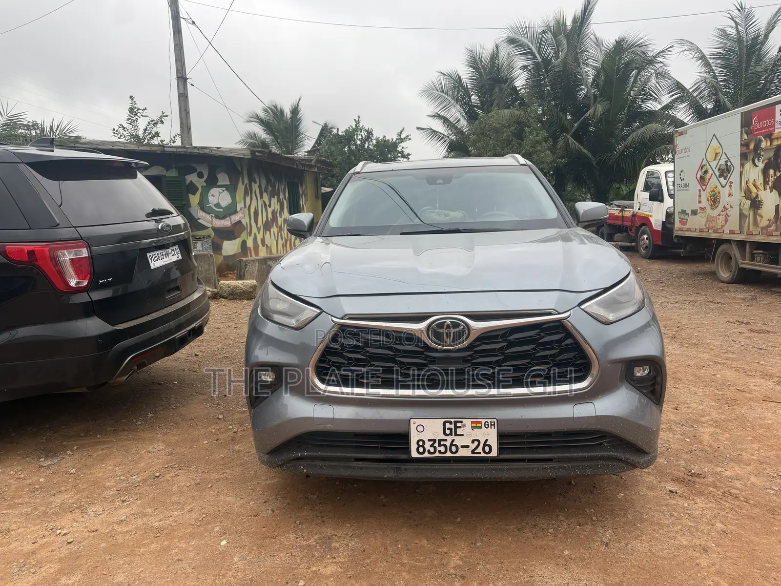 Toyota Highlander XLE 2022 Gray